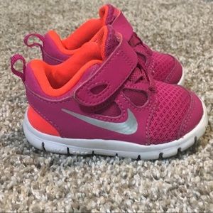 Girl’s Nike Toddler Free 5 Athletic Shoes Size 3C
